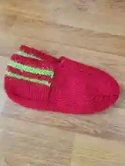 Красный шерстяные следки ручной вязки