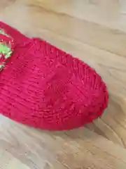 Красный шерстяные следки ручной вязки