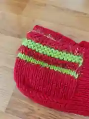 Красный шерстяные следки ручной вязки