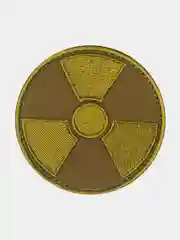 Черный нашивка шеврон на одежду Знак радиации, на липучке