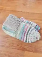 Конфетный шерстяные следки ручной вязки