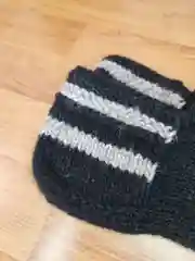 Пастельно-коралловый шерстяные следки ручной вязки