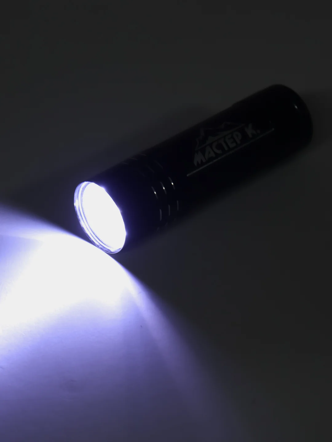 Фонарь ручной "Мастер К" MHB-W1D9, 9LED, 90 Лм, 1 режим, 3 ААА