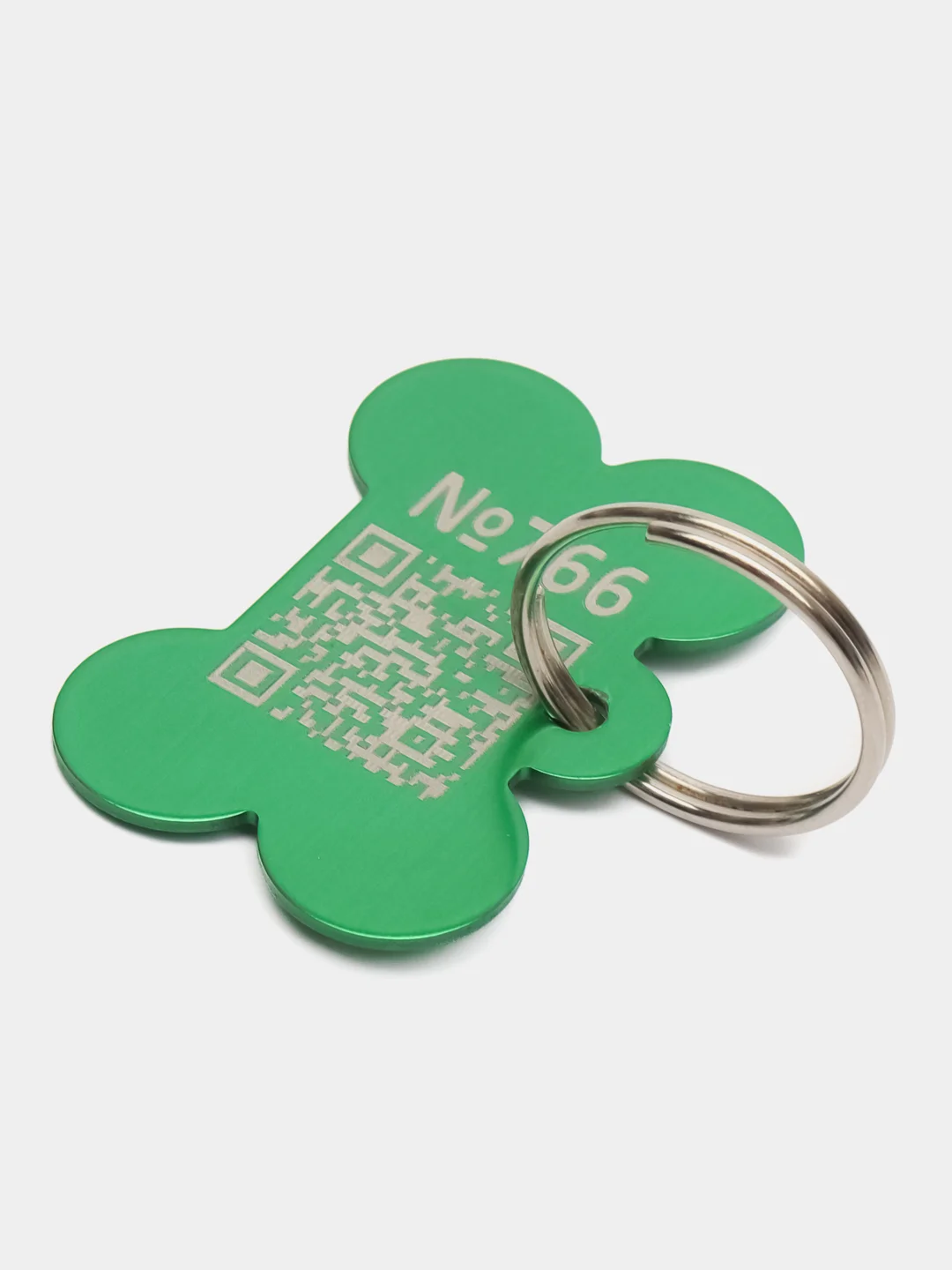 Зеленый адресник с qr кодом для защиты от пропажи питомца