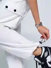 Белый брюки спортивные карго, с карманами