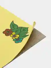 Вишнёвый аппликация цветным песком