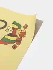 Белый аппликация цветным песком