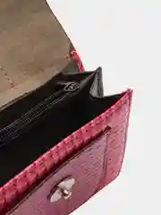 Розовый женский кошелек из экокожи