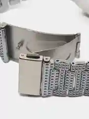 Серебряный наручные часы со стразами, металлический корпус и браслет