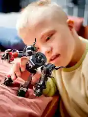 Конструктор LEGO Super Heroes "Веном в робото-броне против Майлза Моралеса", 134 детали