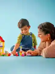 Конструктор LEGO DUPLO "Свинка Пеппа: домик для празднования дня рождения", 2+