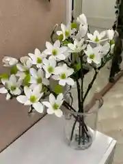 Белый искусственные цветы для декора Магнолия 1 ветка