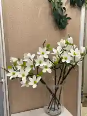 Белый искусственные цветы для декора Магнолия 1 ветка
