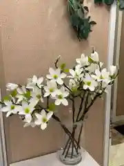 Белый искусственные цветы для декора Магнолия 1 ветка