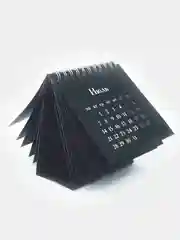 Черный календарь настольный 2025