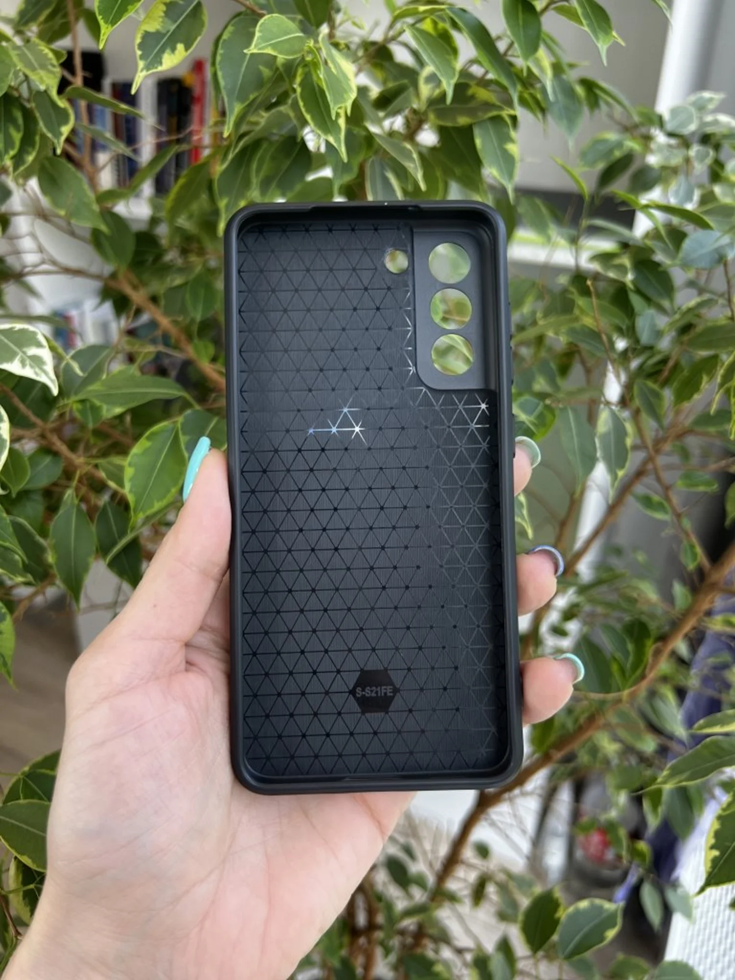 Красный чехол противоударный armors для Samsung S21 FE / Самсунг S21 ФЕ с защитой камеры