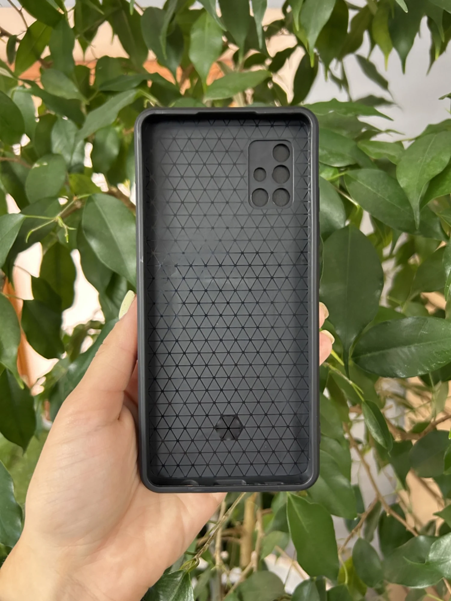 Черный чехол противоударный armors для Samsung A51 / Самсунг А51 с защитой камеры
