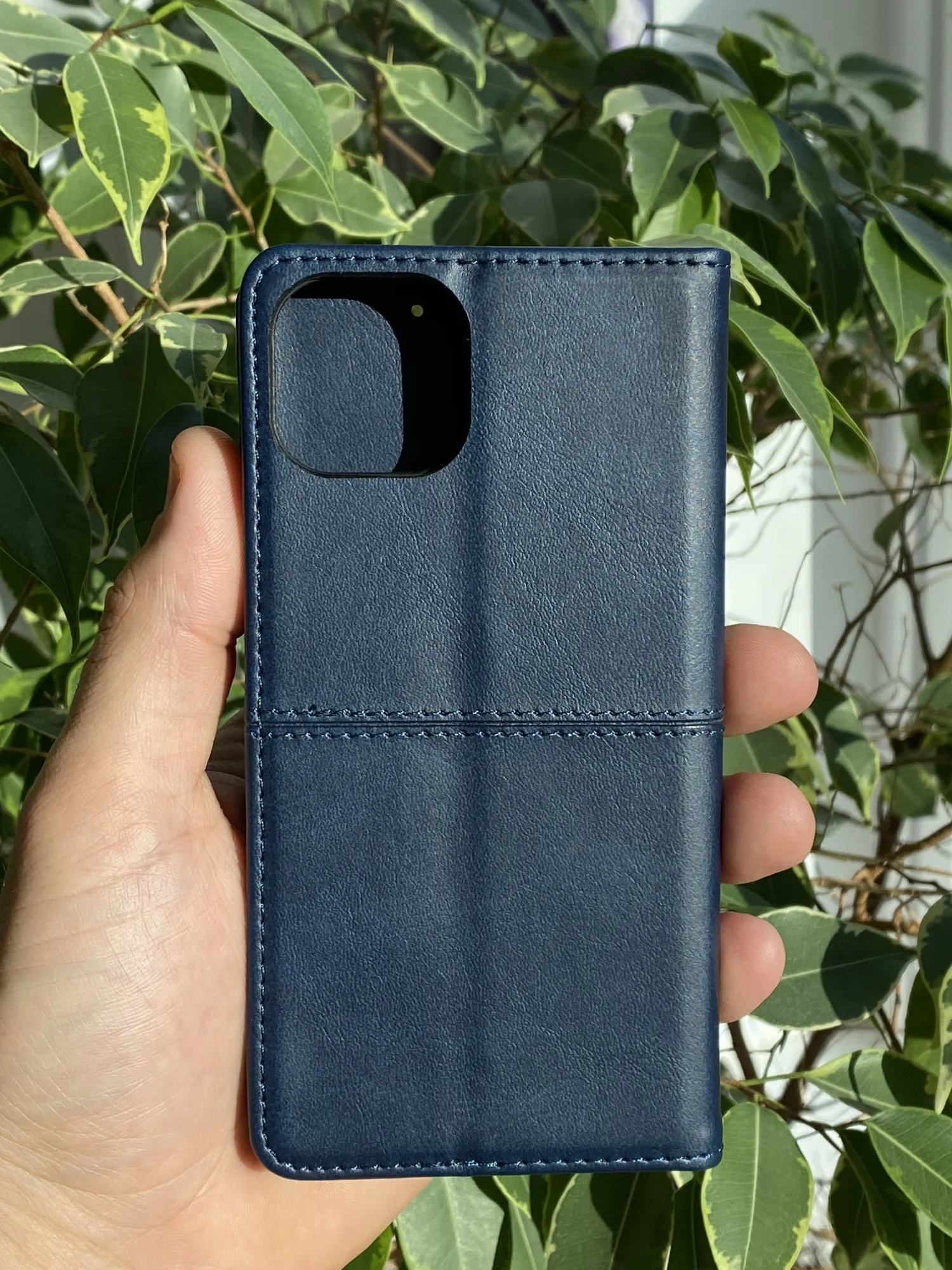 Красный чехол книжка elitcase для Apple iPhone 13 / Айфон 13