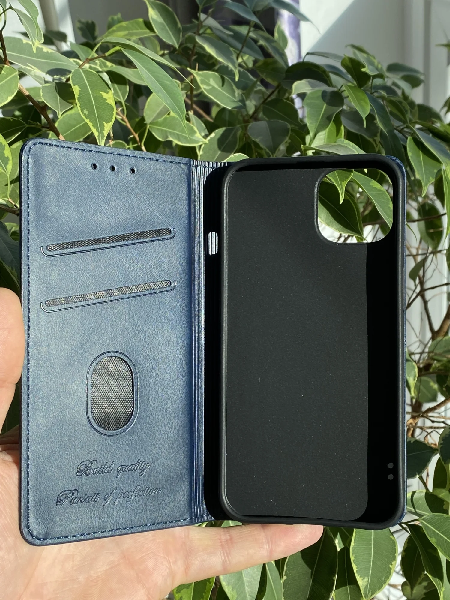 Красный чехол книжка elitcase для Apple iPhone 13 / Айфон 13