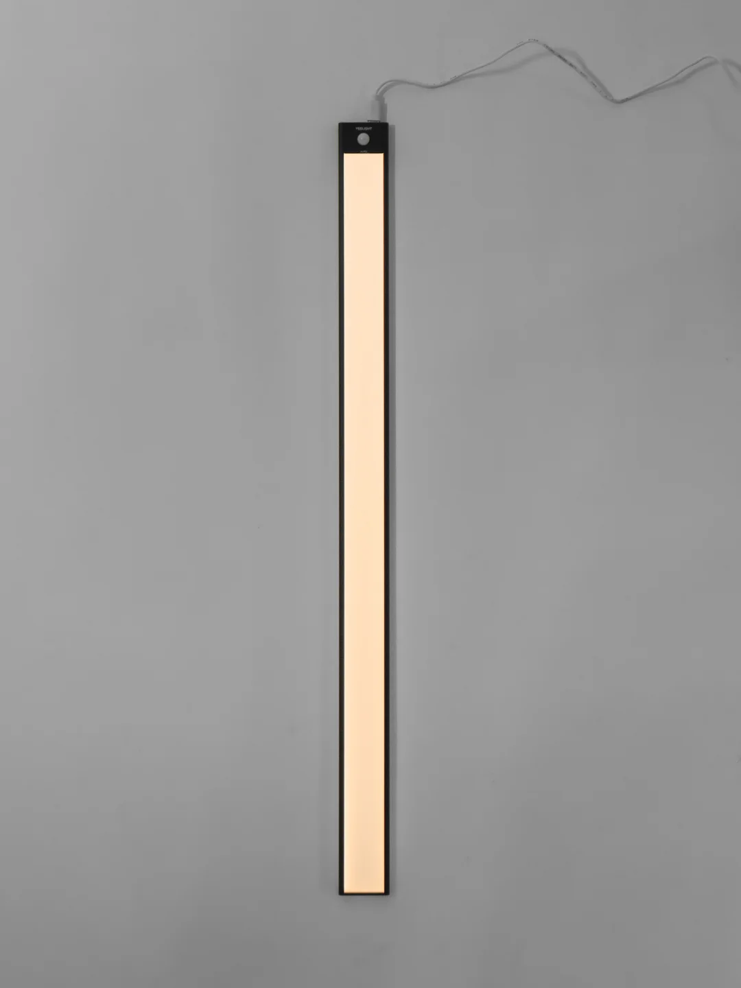 Беспроводной светильник Xiaomi Yeelight A60 Black YLCG006