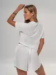 Белый пижама с шортами и футболкой, домашний комплект