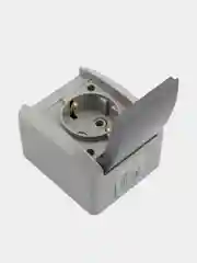 Розетка одноместная KRANZ INDUSTRIAL, IP54, с заземлением, открытой установки, серая