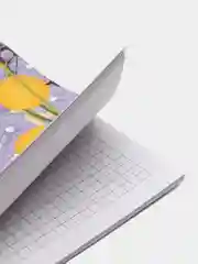 Желтый записная книжка с ручкой