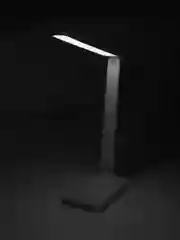 LED-лампа настольная European rotary table lamp с беспроводной зарядкой для телефона