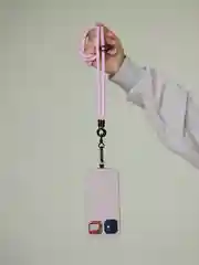 Шнурок на шею для телефона и ключей