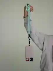 Шнурок на шею для телефона и ключей