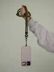 Шнурок на шею для телефона и ключей