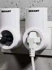 Радиоуправляемая розетка c пультом REXANT RX-002, 10А/30м