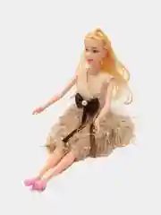 Кукла модель в платье