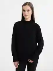 Свитер женский вязанный