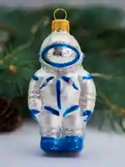 Набор елочных игрушек Космический из 2 фигурок ракета и космонавт в подарочной упаковке