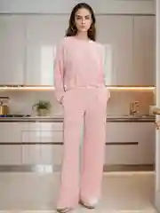 Бордовый костюм женский в полоску