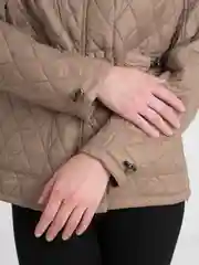Песочный хаки куртка женская облегченная демисезонная