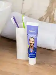 Зубная паста Synergetic "Защита от кариеса" и "Для чувствительных зубов и десен", 2 штуки