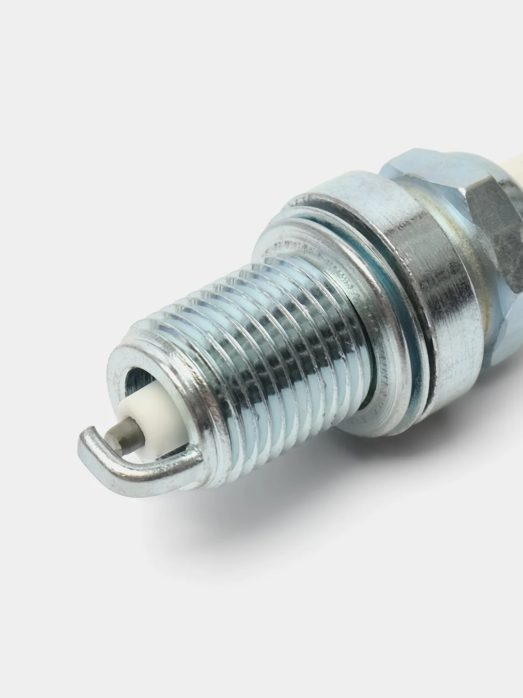 Свечи зажигания DR17YC