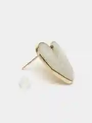 Серьги женские / сердце белое / гвоздики