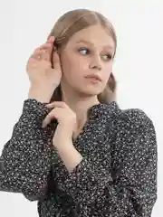 Серый металлик легкое шифоновое платье с цветочным принтом