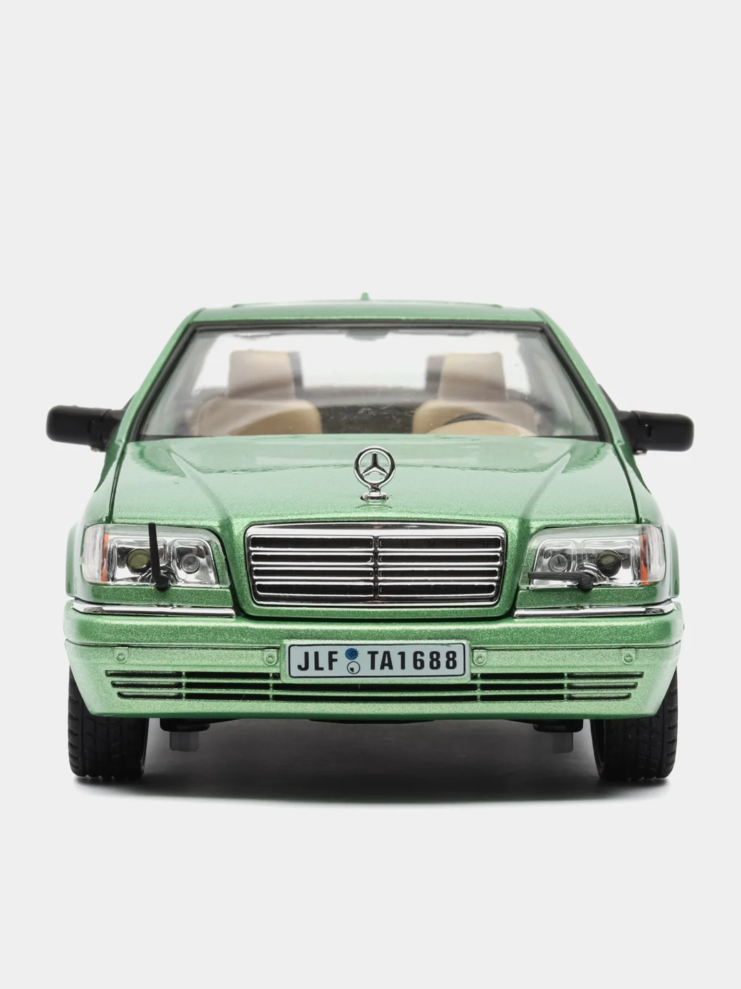 Белый масштабная металлическая модель авто 1:24 MERCEDES-BENZ W140
