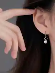 Серебряный миниатюрные женские серьги с жемчужиной спиральные