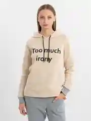 Бежевый женский костюм