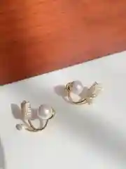 Молочный женские серьги с жемчугом и стразами
