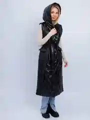Черный жилет стёганый удлинённый