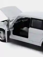 Белый металличсекая модель Класика Шестерка Семерка 1:32 Diecast replica