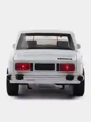 Белый металличсекая модель Класика Шестерка Семерка 1:32 Diecast replica