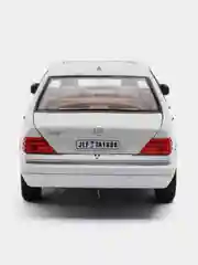 Белый масштабная металлическая модель авто 1:24 MERCEDES-BENZ W140