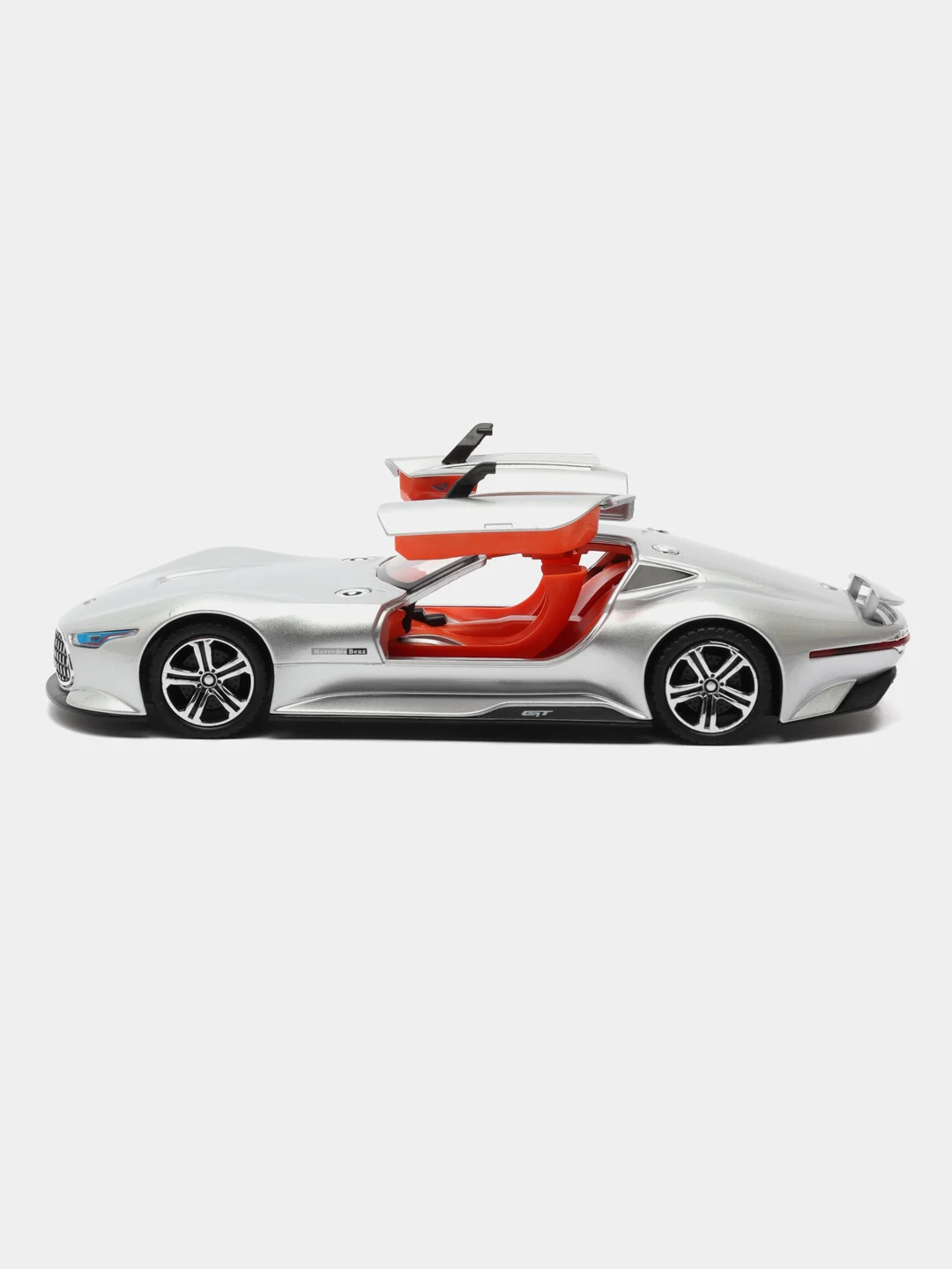 Белый масштабная модель авто 1:24 MERCEDES-BENZ AMG Vision